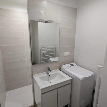 Les Tennis - Superbe Avec Parking